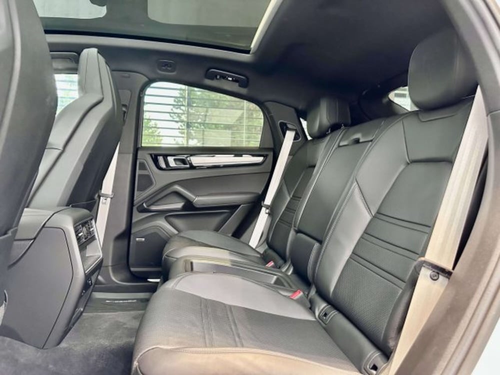 Porsche Cayenne usata a Torino (11)