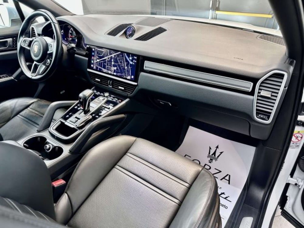 Porsche Cayenne usata a Torino (12)