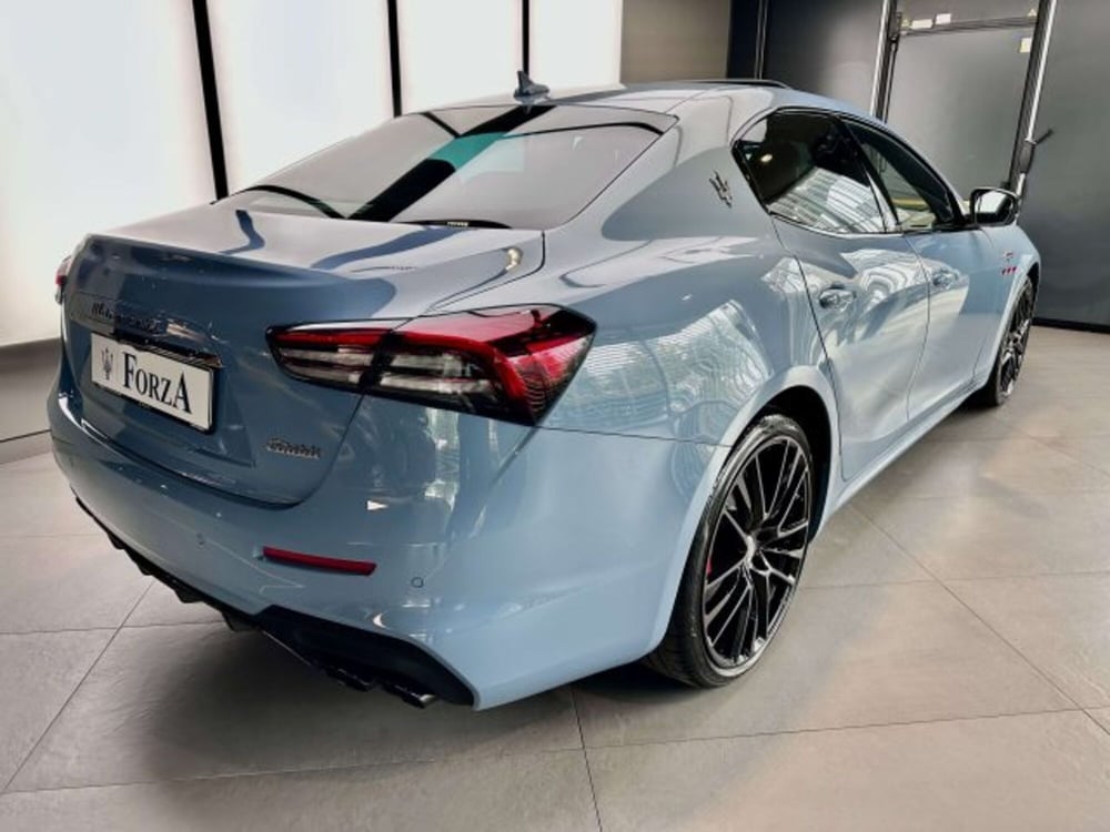 Maserati Ghibli nuova a Torino (6)