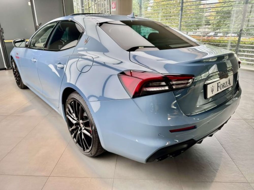 Maserati Ghibli nuova a Torino (8)