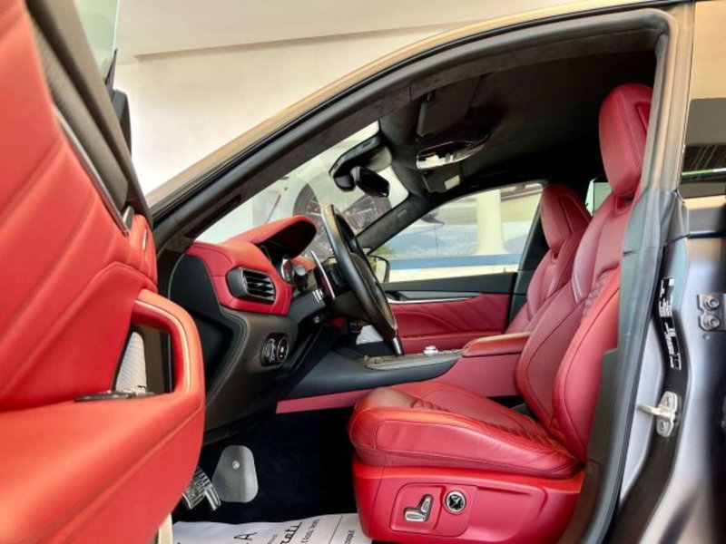 Maserati Levante usata a Torino (8)