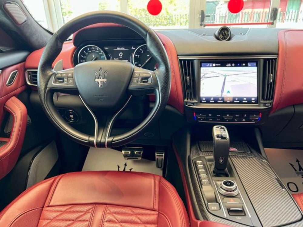 Maserati Levante usata a Torino (14)