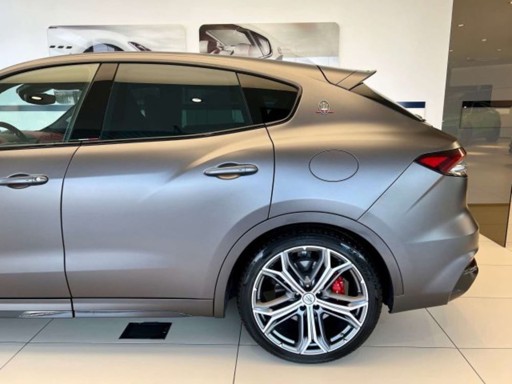 Maserati Levante usata a Torino (6)