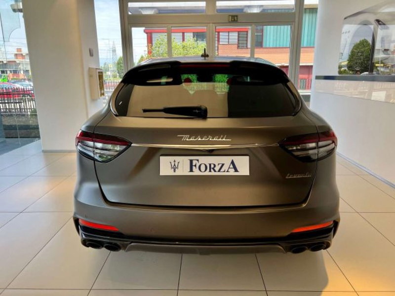 Maserati Levante usata a Torino (7)