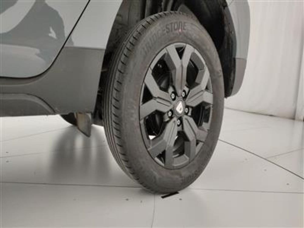 Dacia Duster usata a Bari (12)