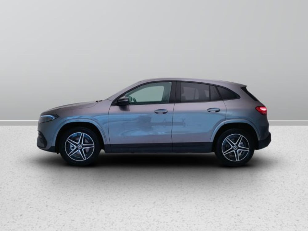 Mercedes-Benz EQA usata a Teramo (3)