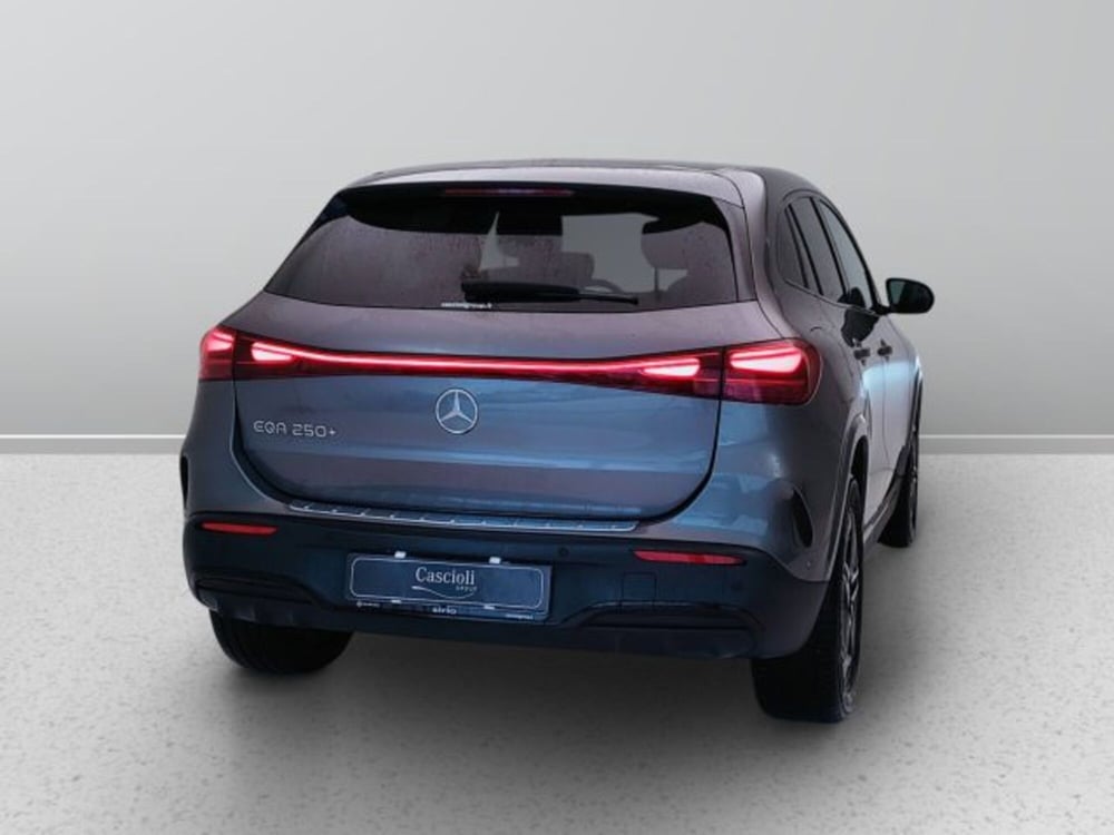 Mercedes-Benz EQA usata a Teramo (6)