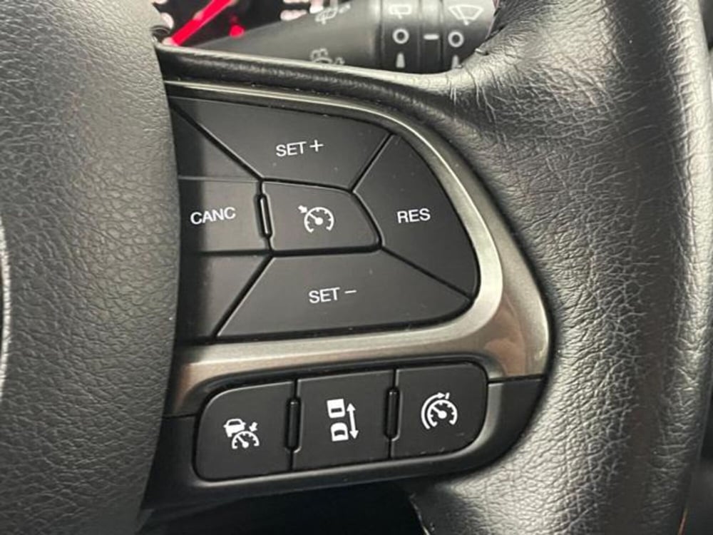 Jeep Renegade usata a Como (11)