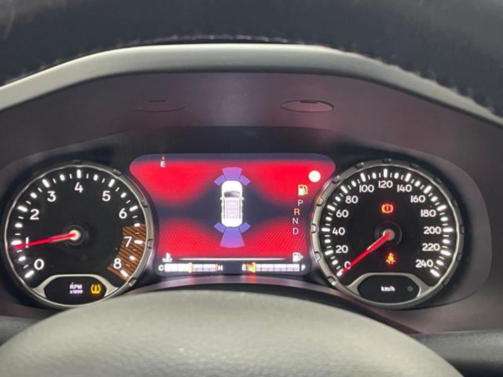 Jeep Renegade usata a Como (13)