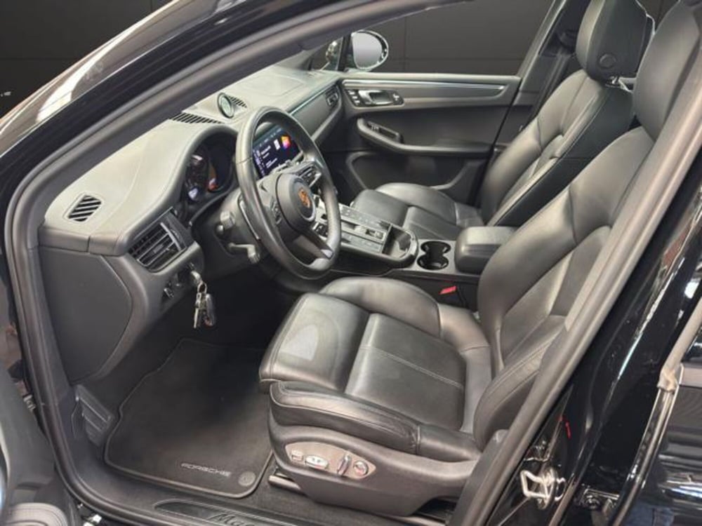 Porsche Macan usata a Milano (8)
