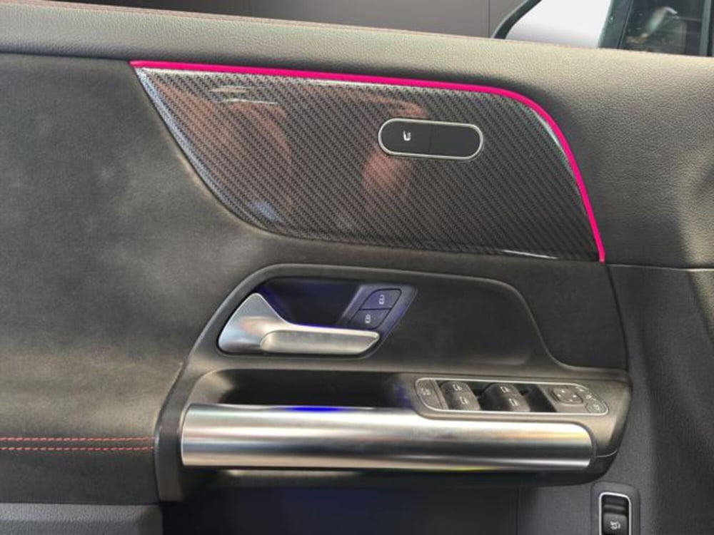 Mercedes-Benz GLA SUV usata a Milano (13)