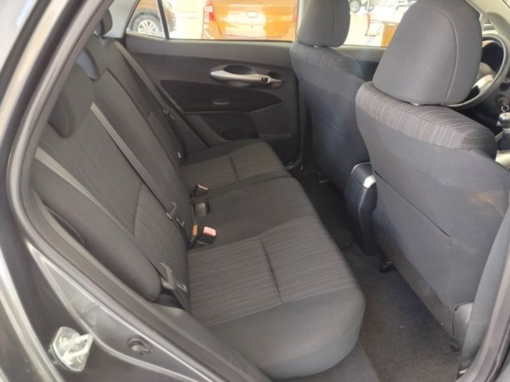Toyota Auris usata a Oristano (13)