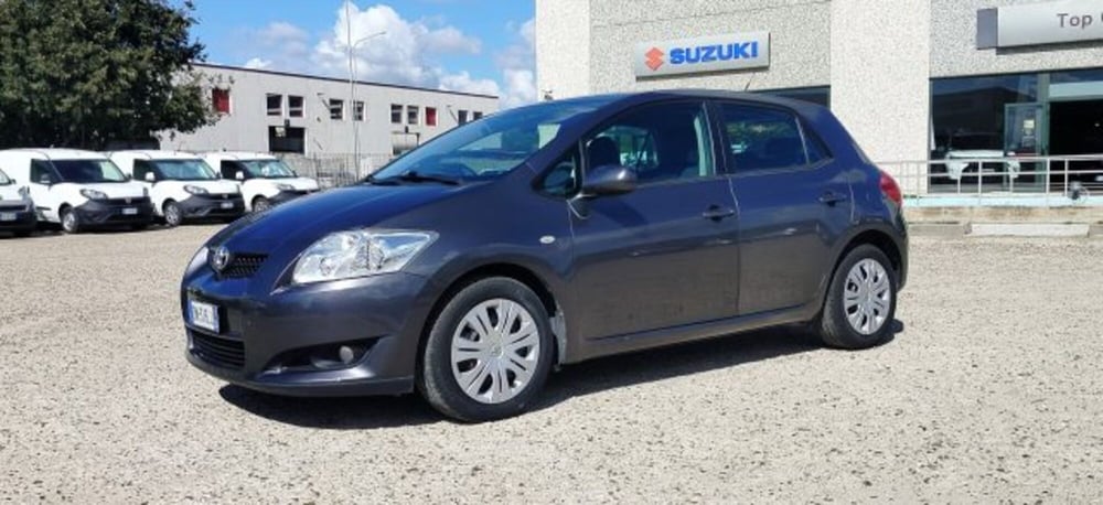 Toyota Auris usata a Oristano (7)