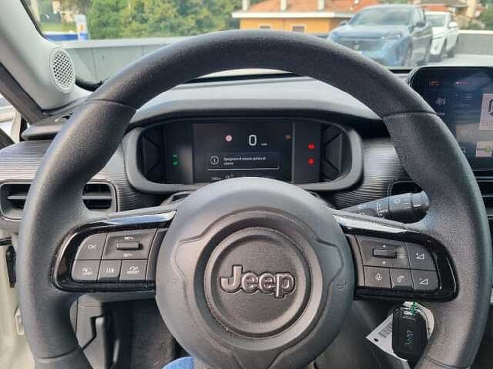 Jeep Avenger usata a Varese (11)