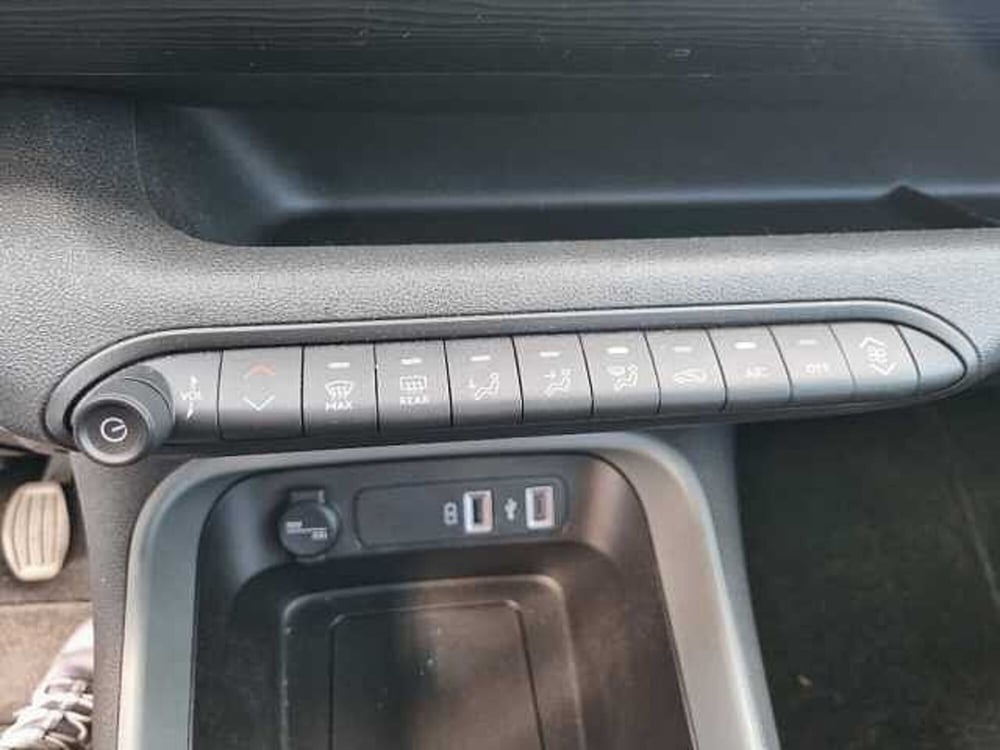Jeep Avenger usata a Varese (12)