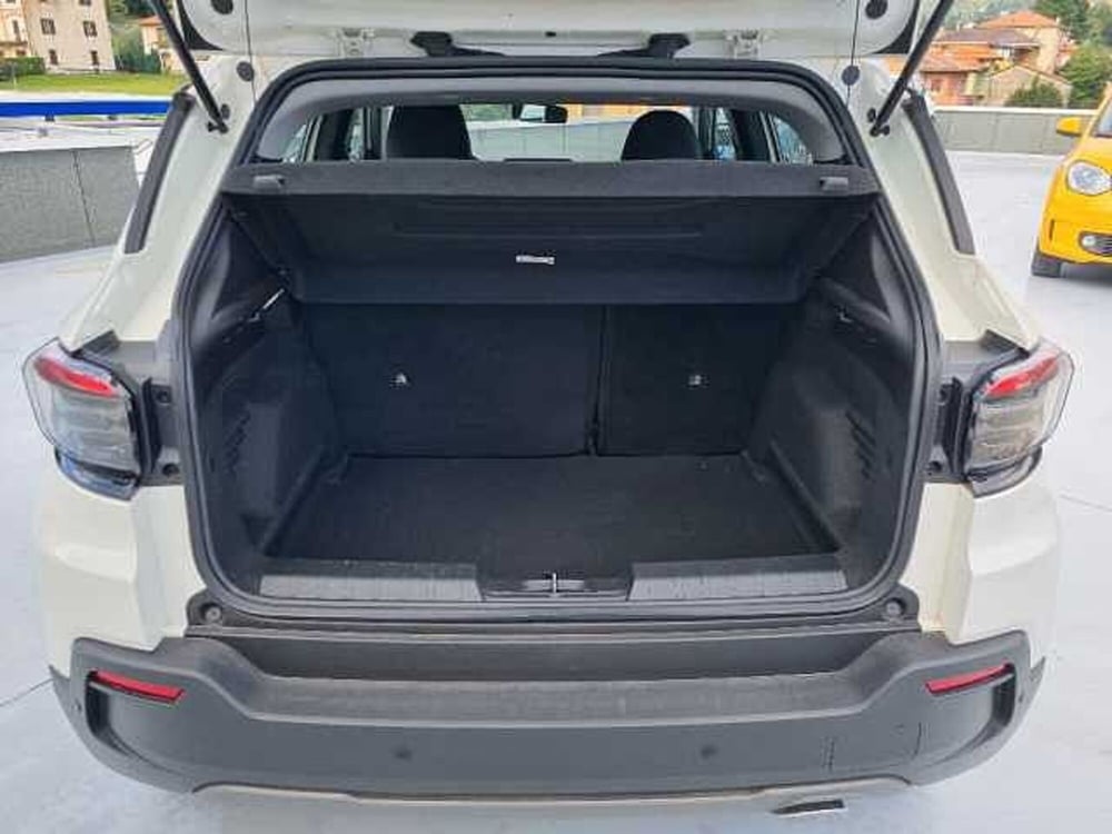 Jeep Avenger usata a Varese (6)