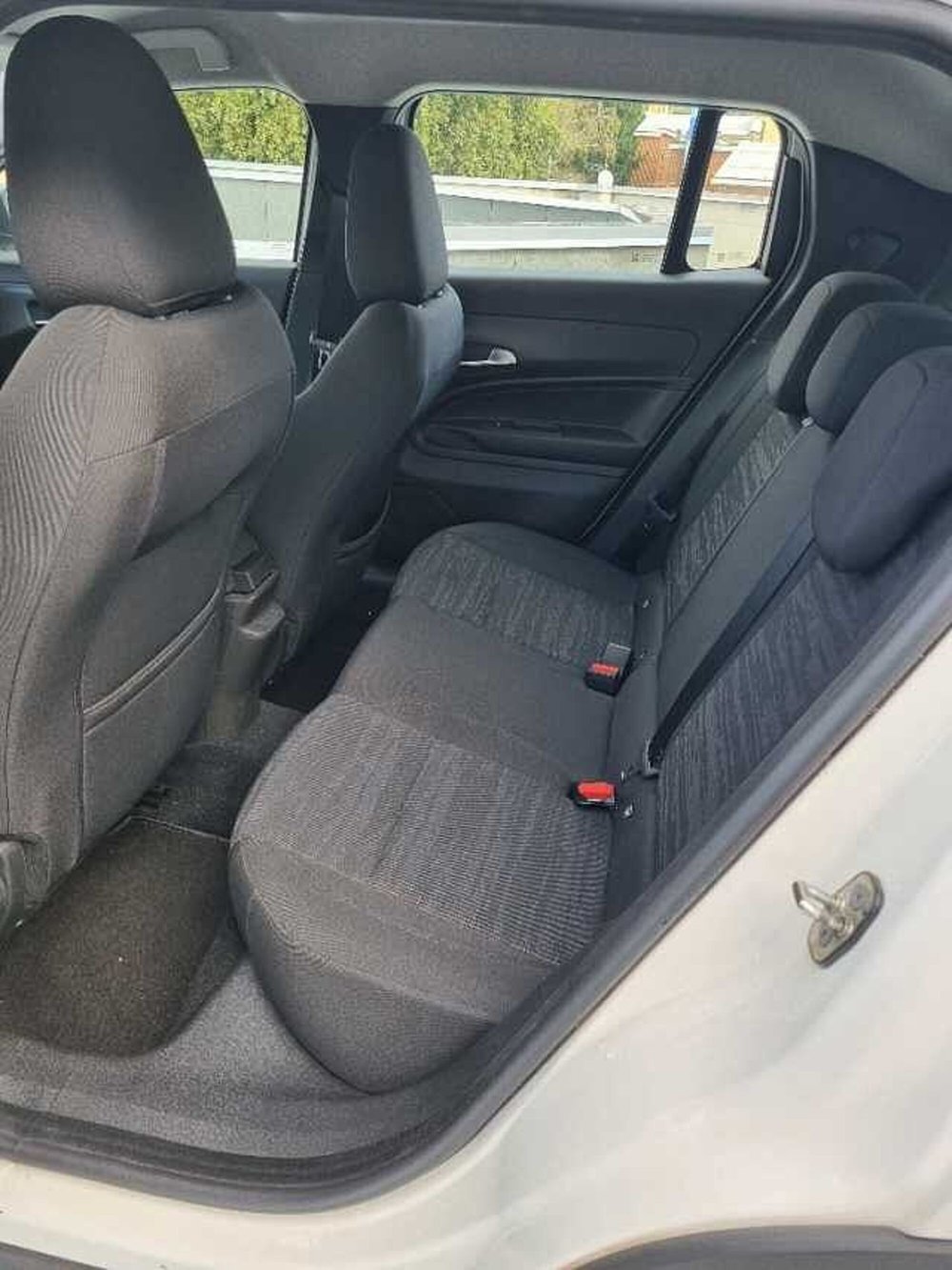 Jeep Avenger usata a Varese (7)