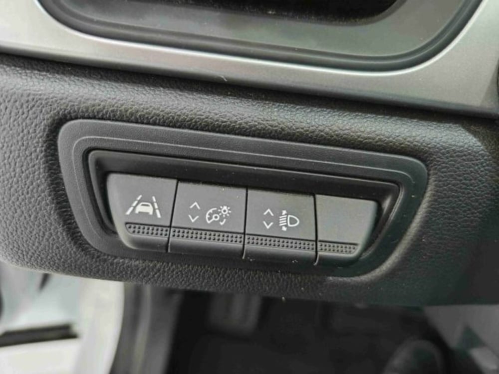 Renault Captur usata a Catania (18)