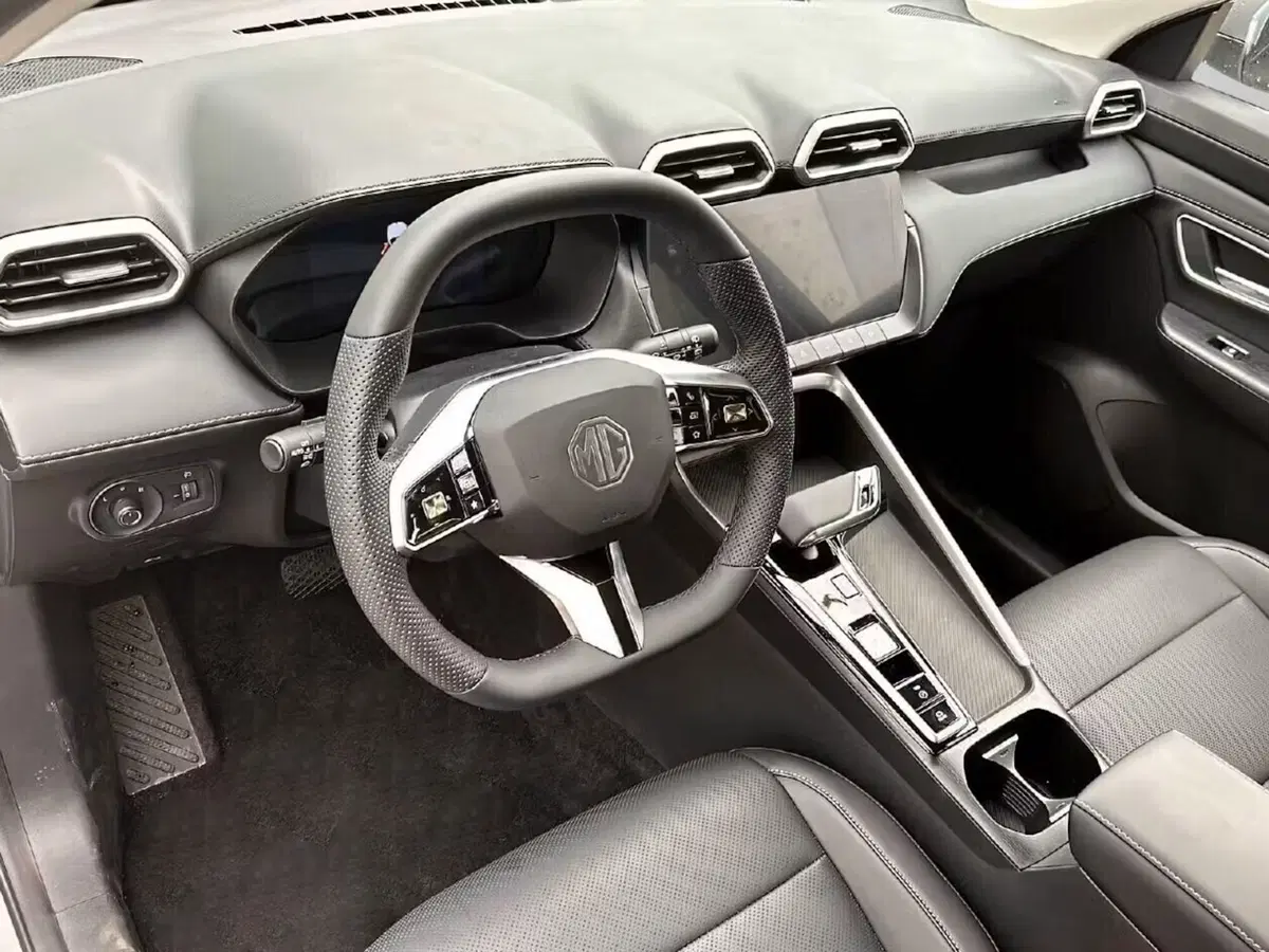 Mg ZS nuova a Napoli (6)