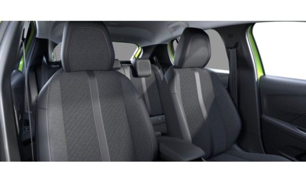 Peugeot 208 nuova a Milano (7)