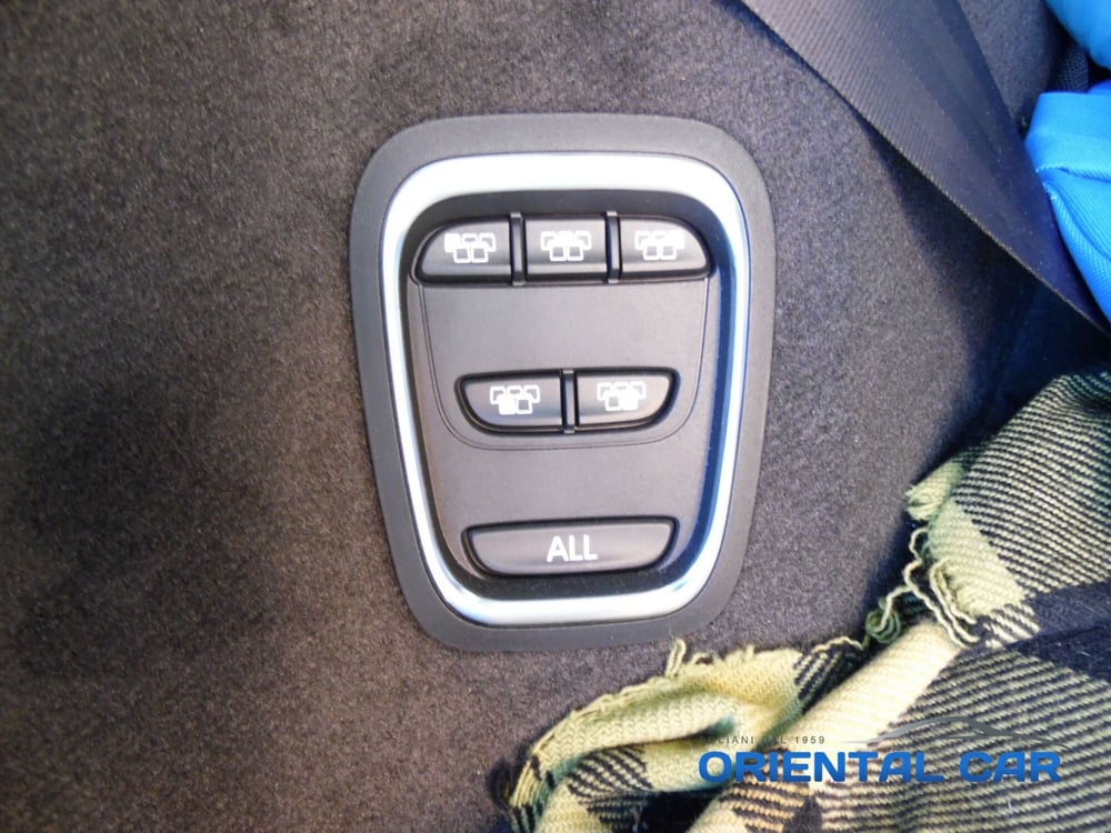 Renault Espace usata a La Spezia (17)