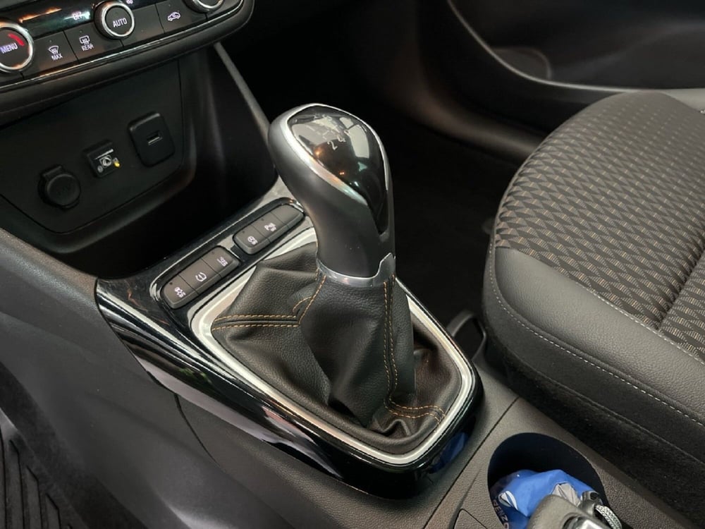 Opel Crossland X usata a Torino (13)