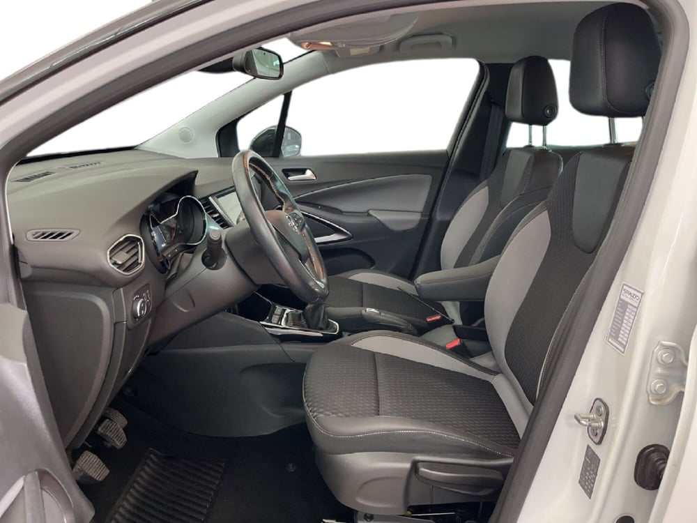 Opel Crossland X usata a Torino (9)