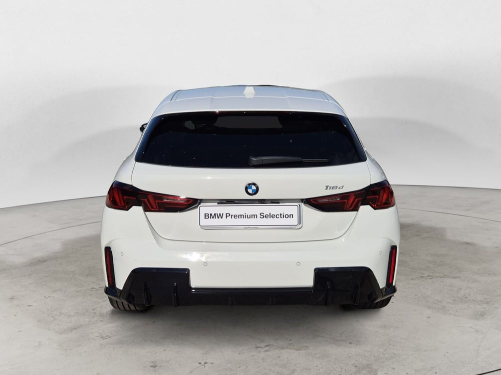 BMW Serie 1 nuova a Genova (3)