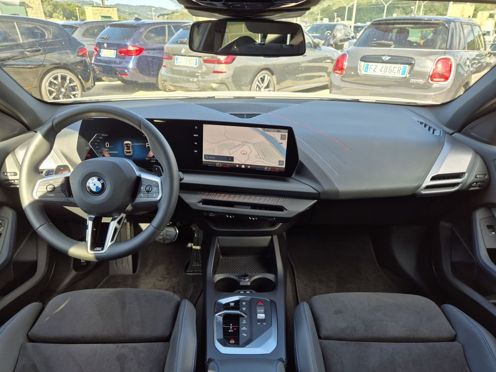 BMW Serie 1 nuova a Genova (8)