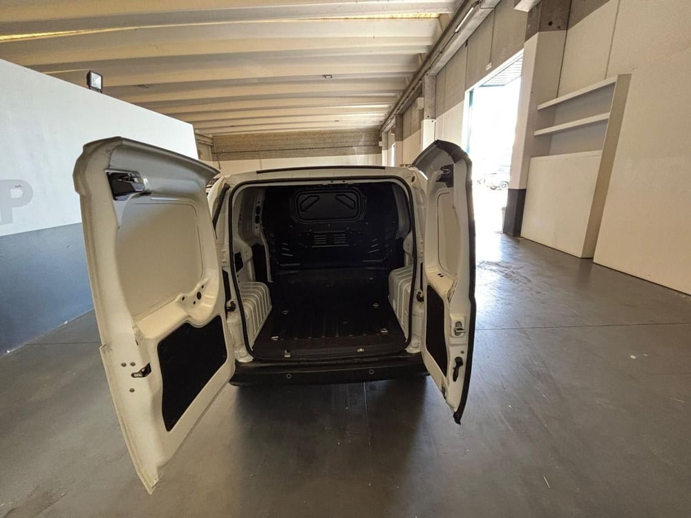Fiat Fiorino usata a Milano (9)