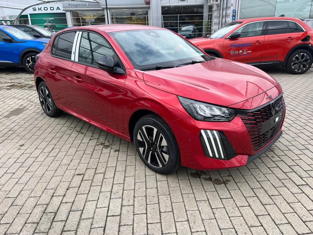 Peugeot 208 nuova a Milano (3)