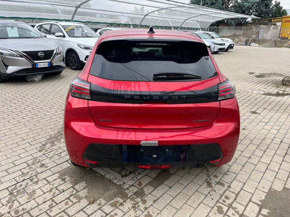 Peugeot 208 nuova a Milano (8)