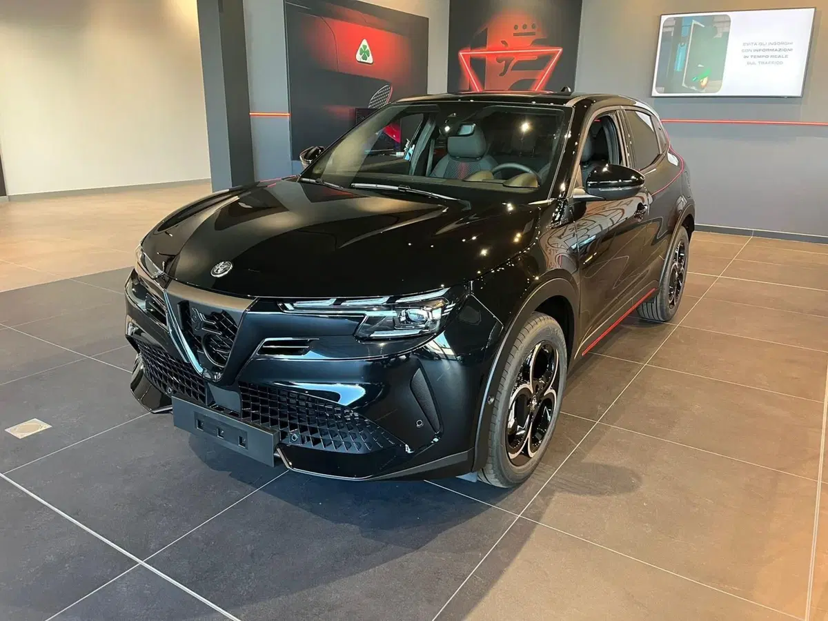 Alfa Romeo Junior nuova a Milano