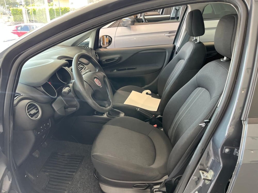 Fiat Punto usata a Milano (11)