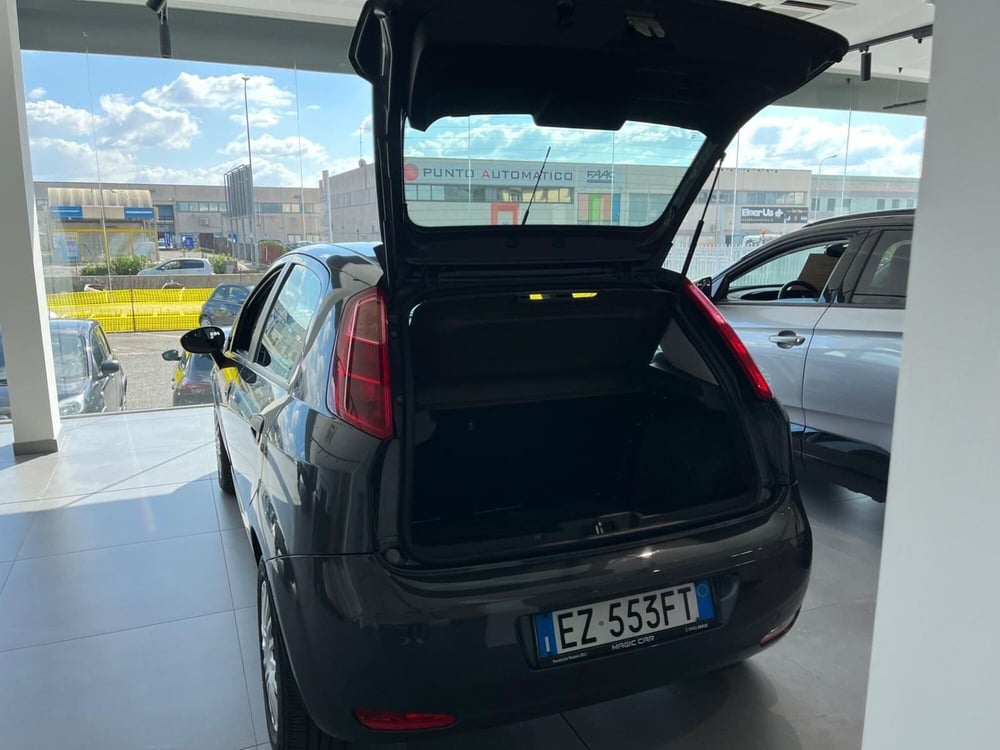 Fiat Punto usata a Milano (9)
