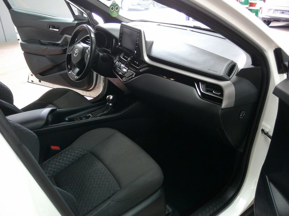Toyota Toyota C-HR usata a Treviso (13)