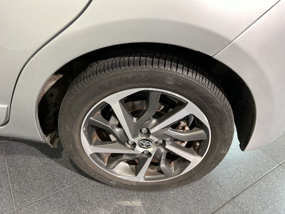 Toyota Yaris usata a Milano (15)