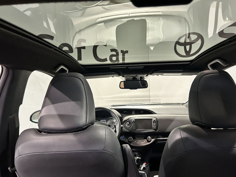 Toyota Yaris usata a Milano (16)