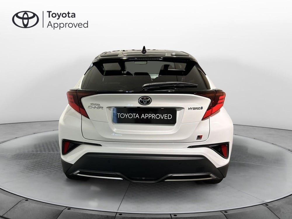 Toyota Toyota C-HR usata a Milano (4)