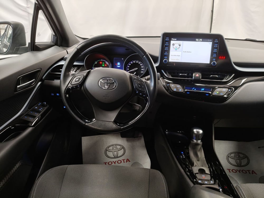 Toyota Toyota C-HR usata a Frosinone (10)
