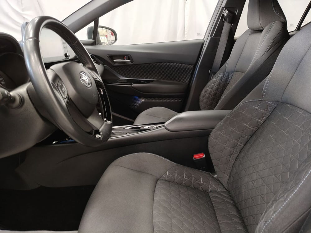 Toyota Toyota C-HR usata a Frosinone (14)