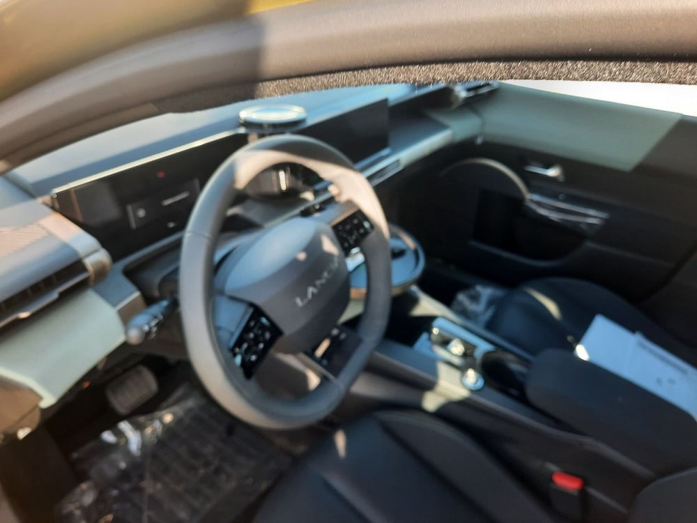 Lancia Ypsilon nuova a La Spezia (11)