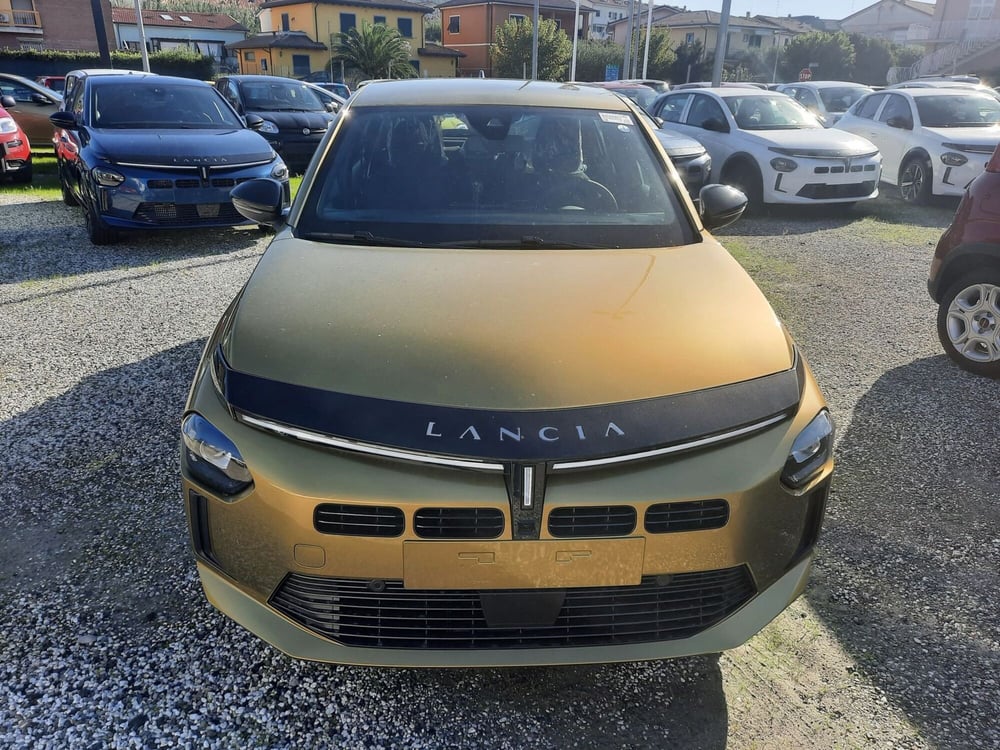 Lancia Ypsilon nuova a La Spezia (2)