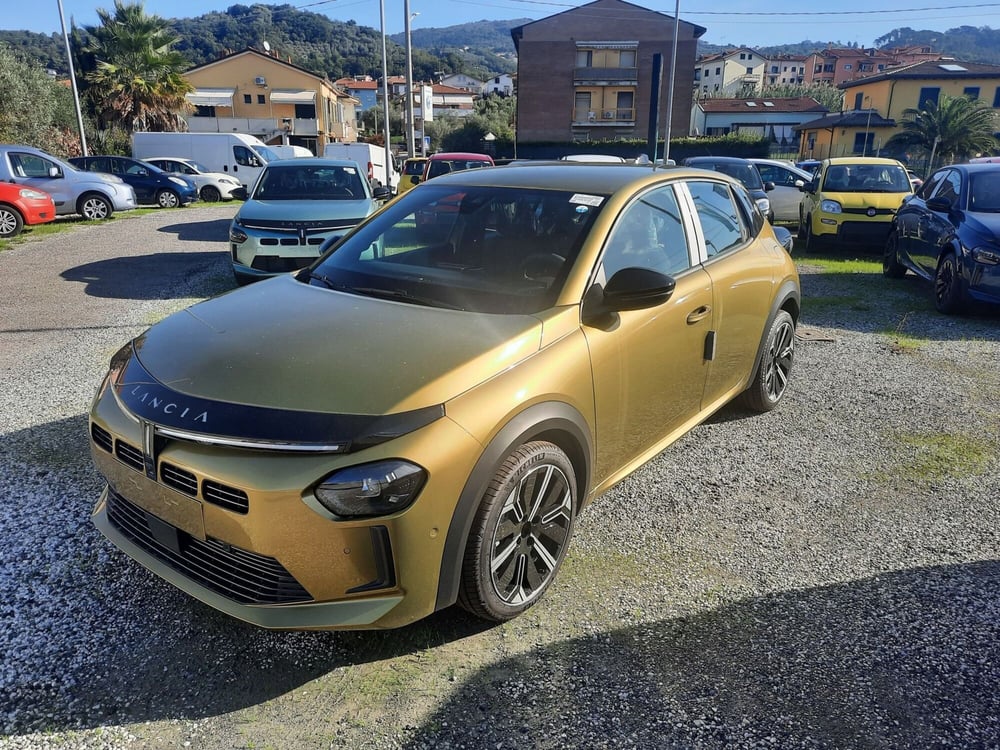 Lancia Ypsilon nuova a La Spezia (3)