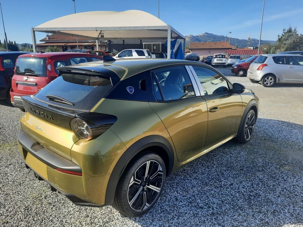Lancia Ypsilon nuova a La Spezia (6)