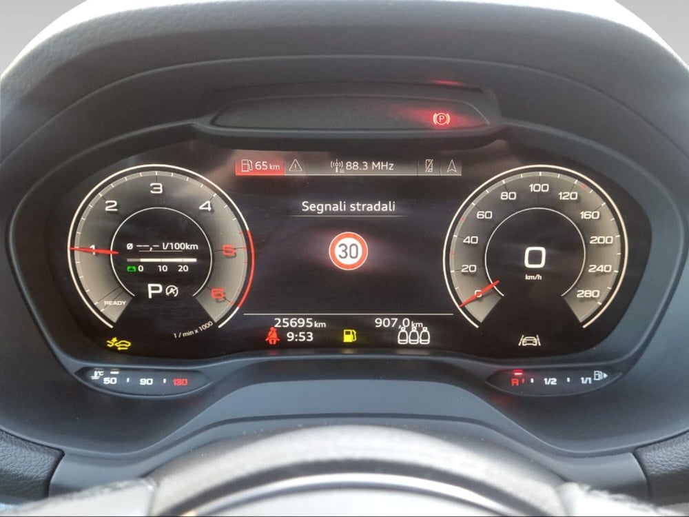Audi Q2 usata a Livorno (7)
