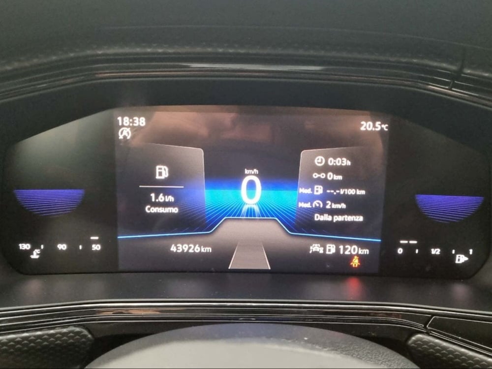 Volkswagen T-Cross usata a Livorno (7)