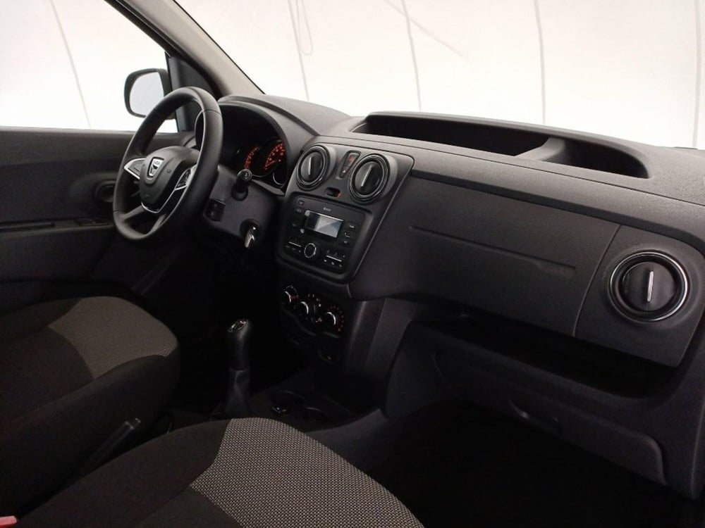 Dacia Dokker usata a Taranto (7)