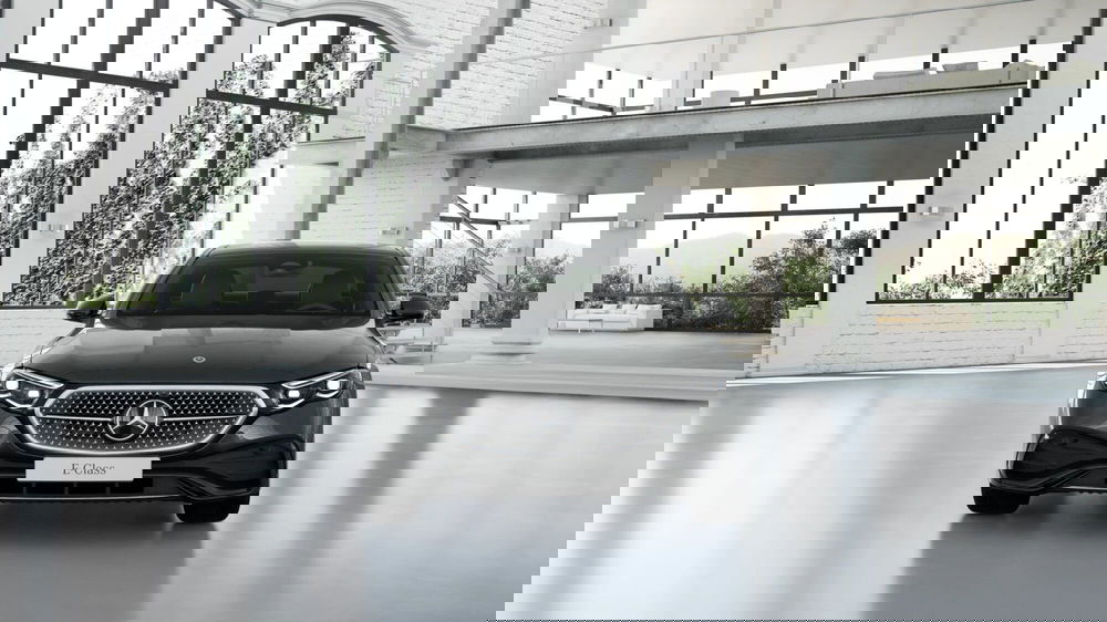 Mercedes-Benz Classe E nuova a Chieti (3)