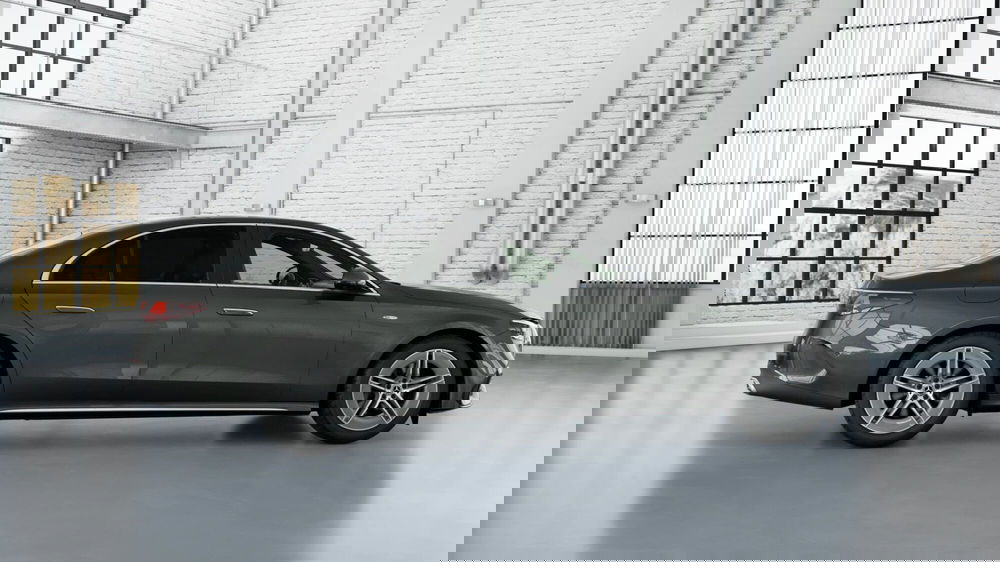 Mercedes-Benz Classe E nuova a Chieti (4)